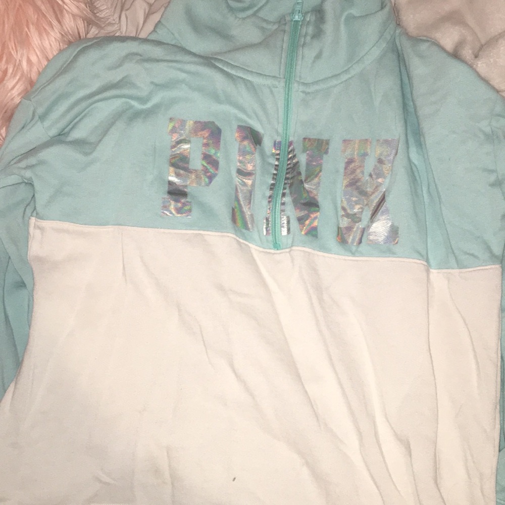 VS PINK Pullover